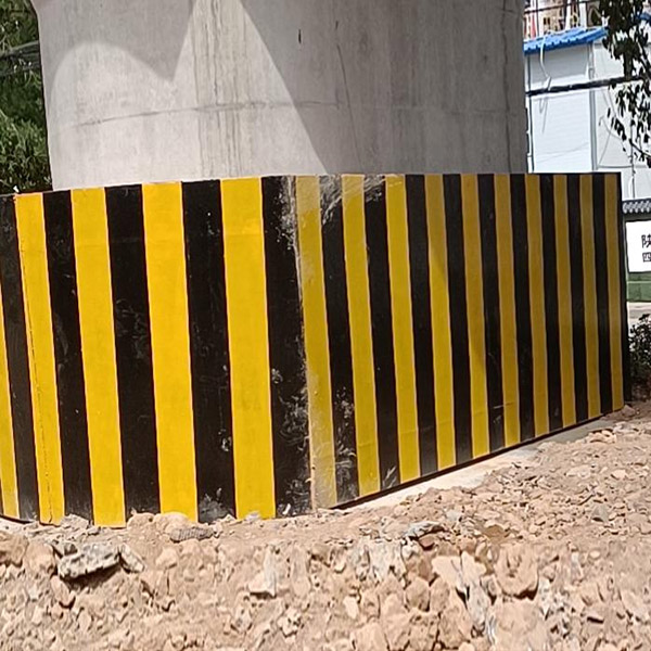 橋梁防撞，橋梁防撞設(shè)施，橋墩防撞，橋墩防撞設(shè)施，防撞護(hù)舷，橋墩防撞護(hù)舷，復(fù)合材料防撞設(shè)施，鋼覆防撞圈設(shè)施，固定式防撞設(shè)施，自浮式鋼覆復(fù)合材料，frp防撞圈，防撞圈-銅川漆水河大橋